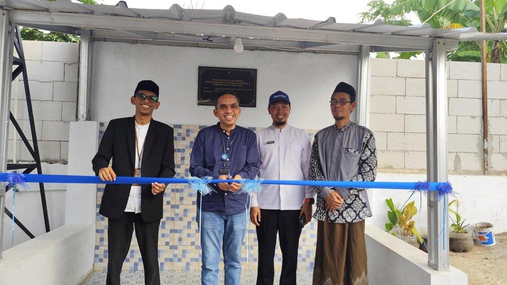 Bank BJB Kanwil 3 dan DT Peduli Resmikan Sumur Bor untuk Santri dan Warga Desa Ciniru  - Cover Image